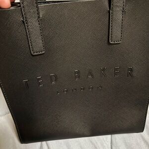 BNWT Ted Baker London purse 💰PRICE DROP💰